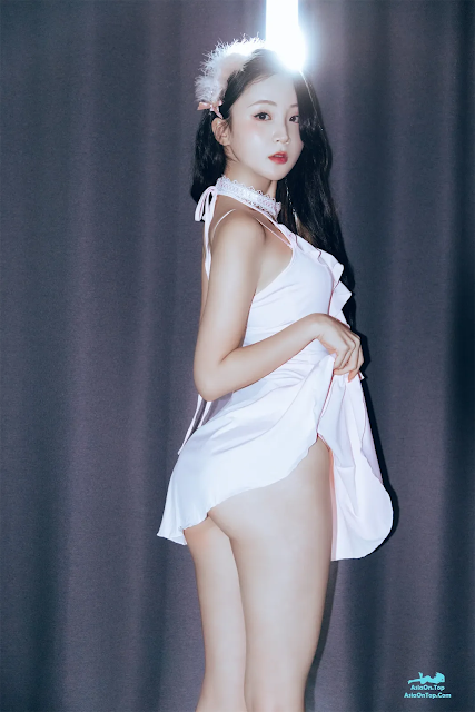 Hanseul – Black Swan
